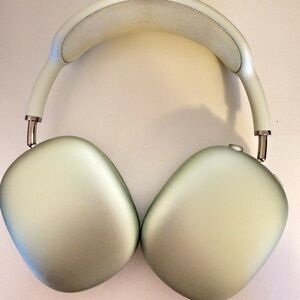 Apple AirPod Max Green Headphones